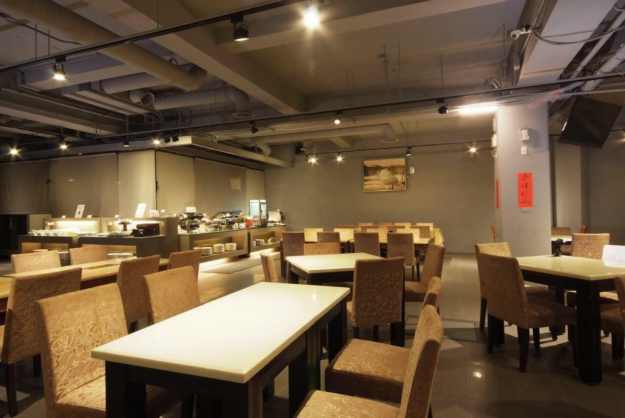 ザ メトロ ホテル タイチュン 台中市 エクステリア 写真